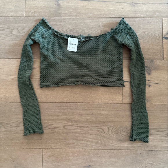 NWT| Free People | Textured Long Sleeve Crop - Picture 2 of 4